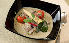 Green Curry with Beef, Baby Sweetcorn and Cherry Tomatoes